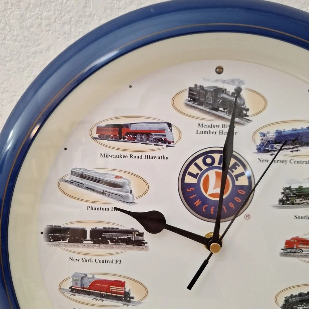 Vintage Blue Round Lionel Train Clock 12 Different Engine Sounds Tested & Works